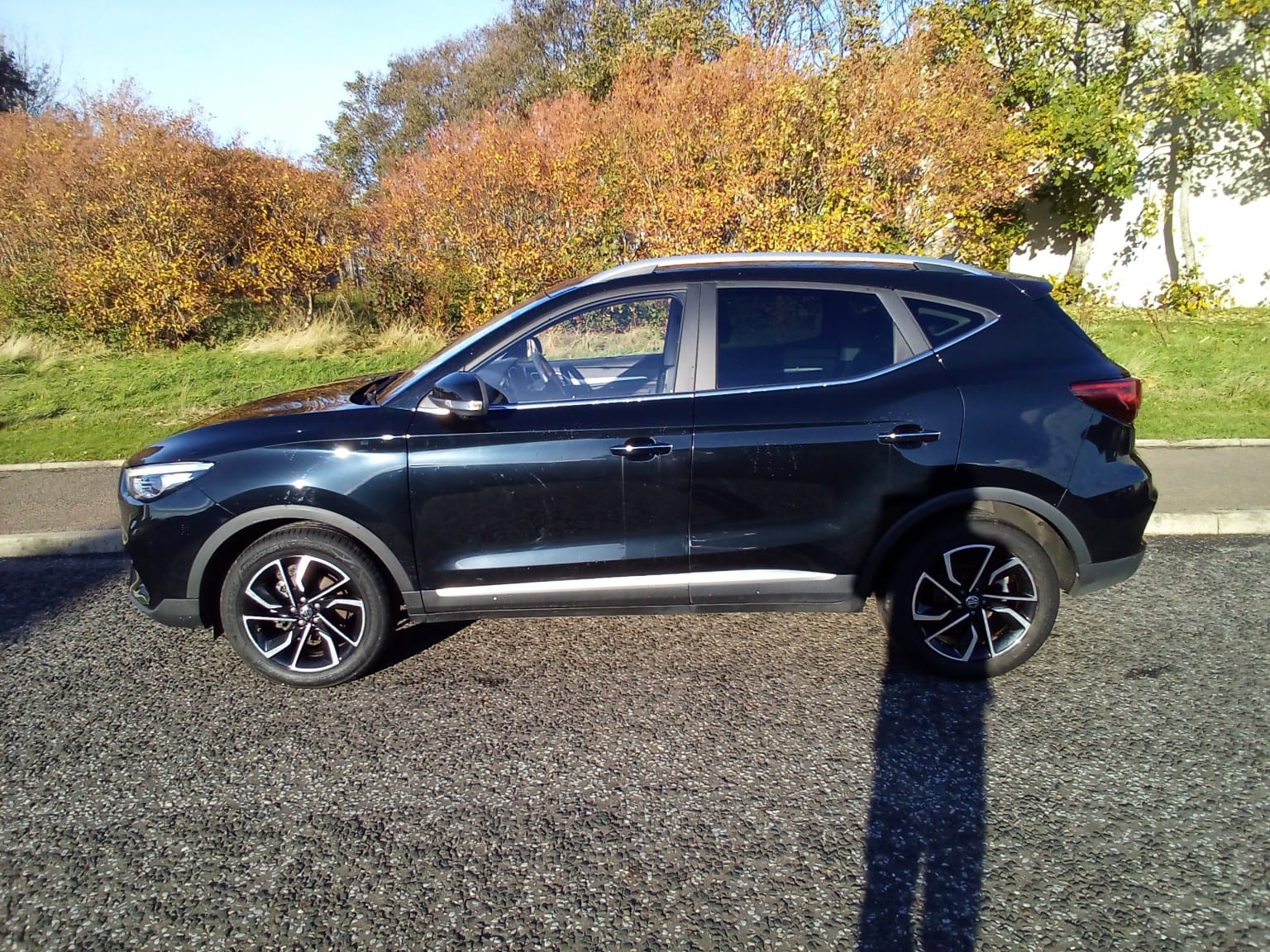 MG MG ZS - image 1 of 19