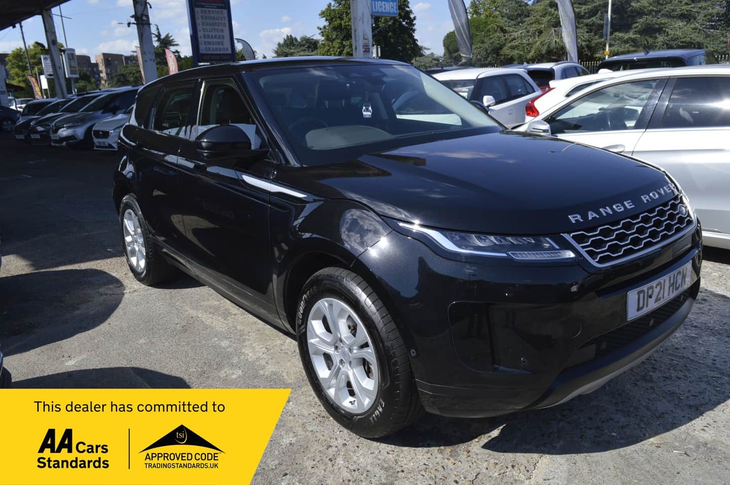 Land Rover Range Rover Evoque - image 1 of 28