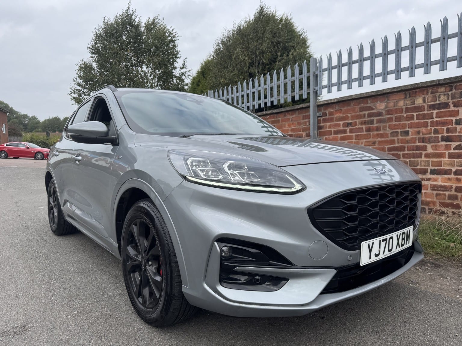 2020 Ford Kuga 1.5 EcoBlue ST-Line in silver — photo 1 of 15