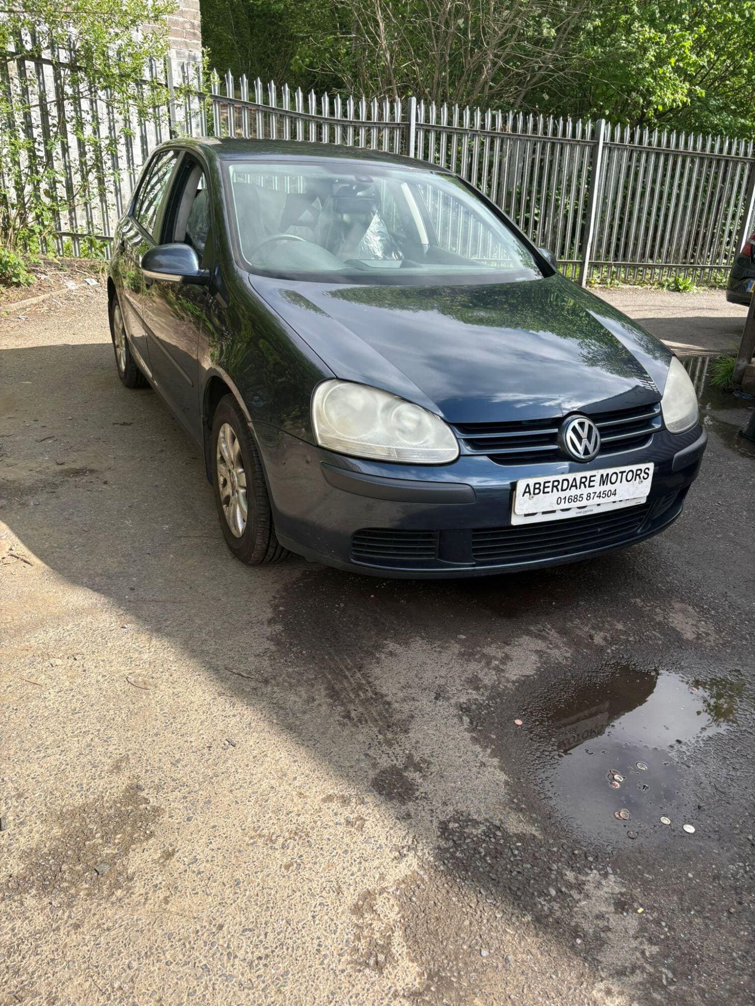 Volkswagen Golf - image 1 of 12