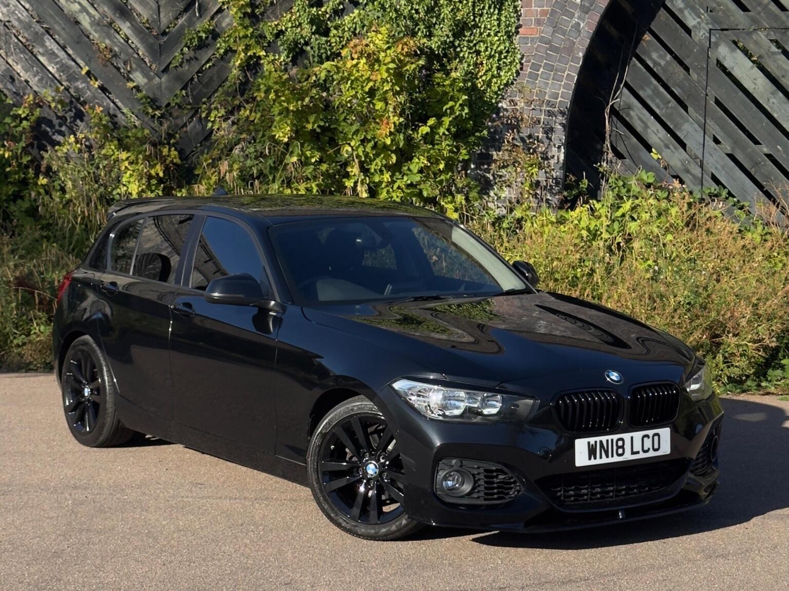 BMW 1 Series - image 1 of 57