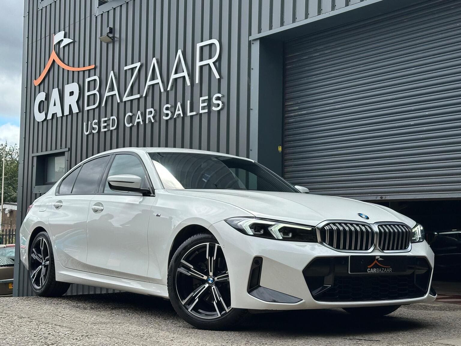 BMW 3 Series - image 1 of 50
