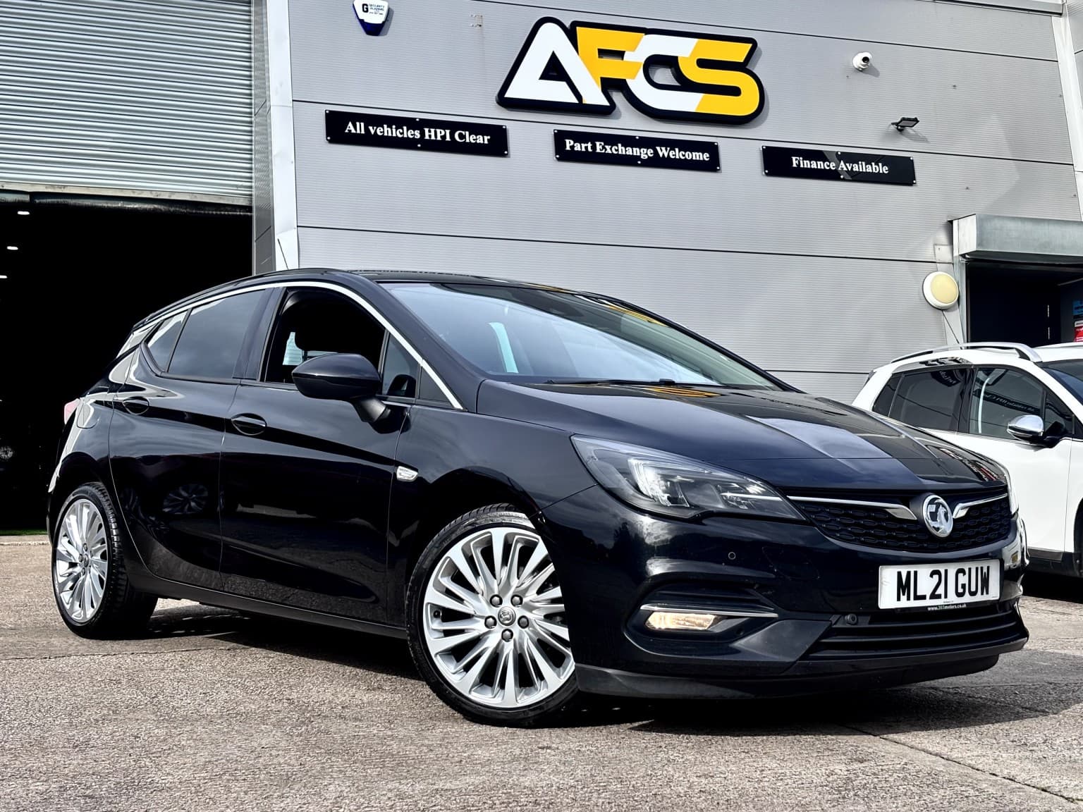 Vauxhall Astra - image 1 of 47
