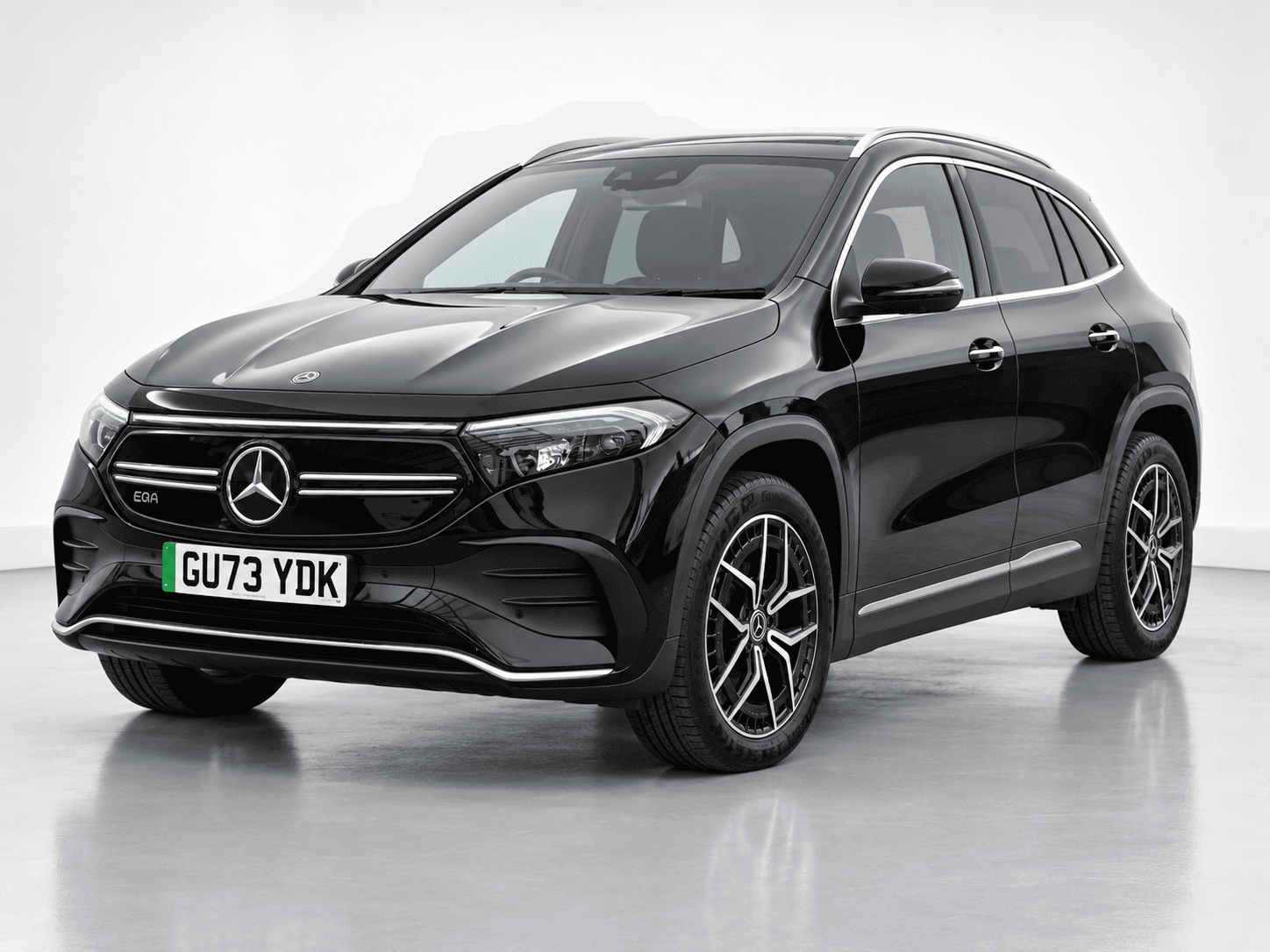 Mercedes-Benz EQA - image 1 of 55