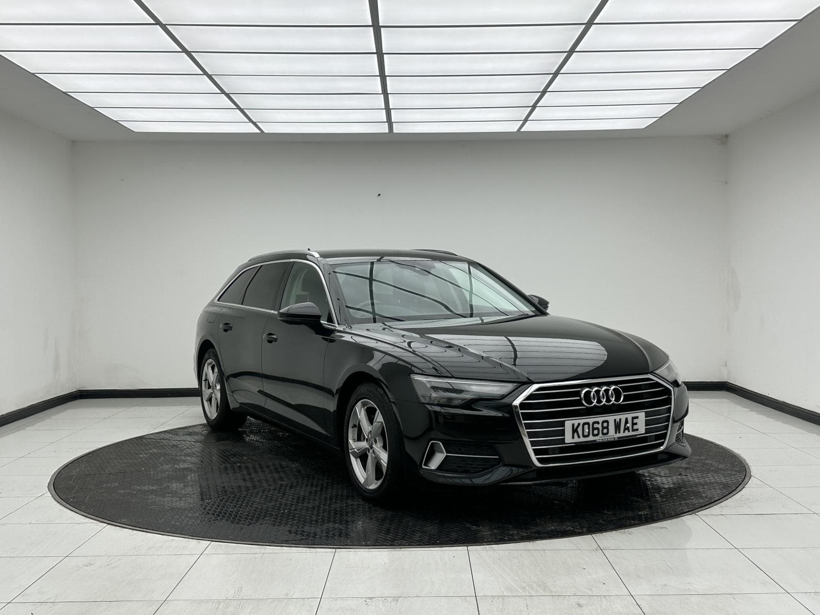 Audi A6 Avant - image 1 of 51
