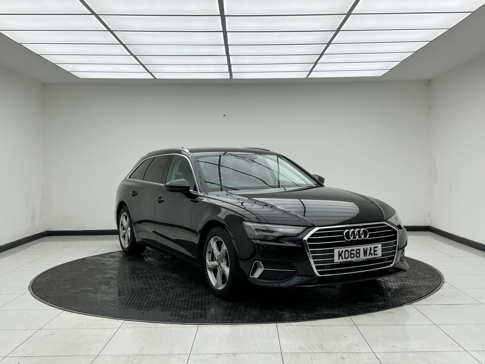 Audi A6 Avant - image 1 of 51