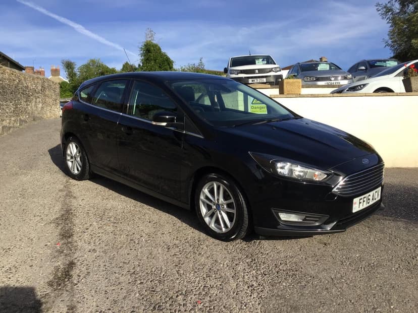 2016 FORD FOCUS