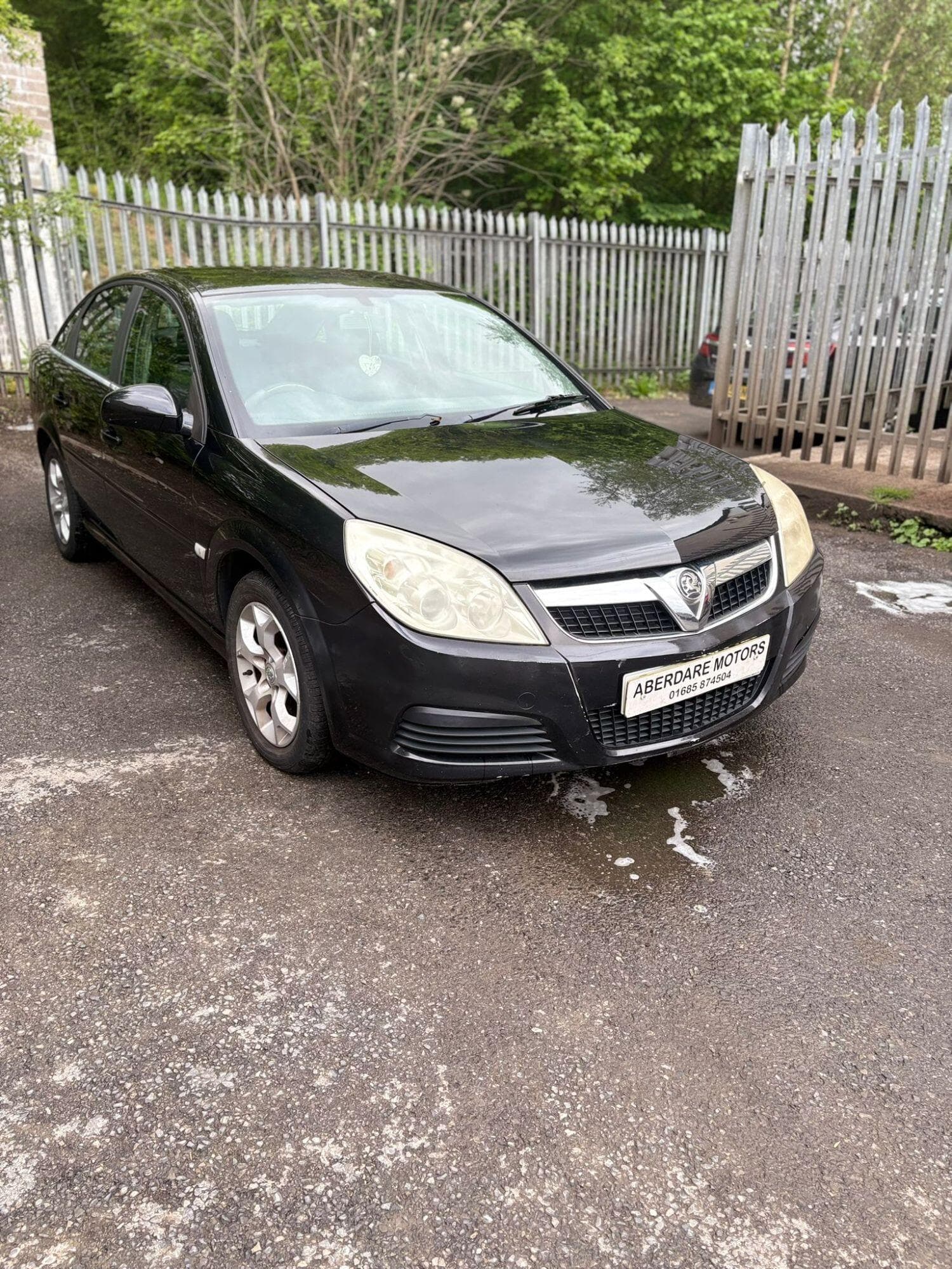 Vauxhall Vectra - image 1 of 13