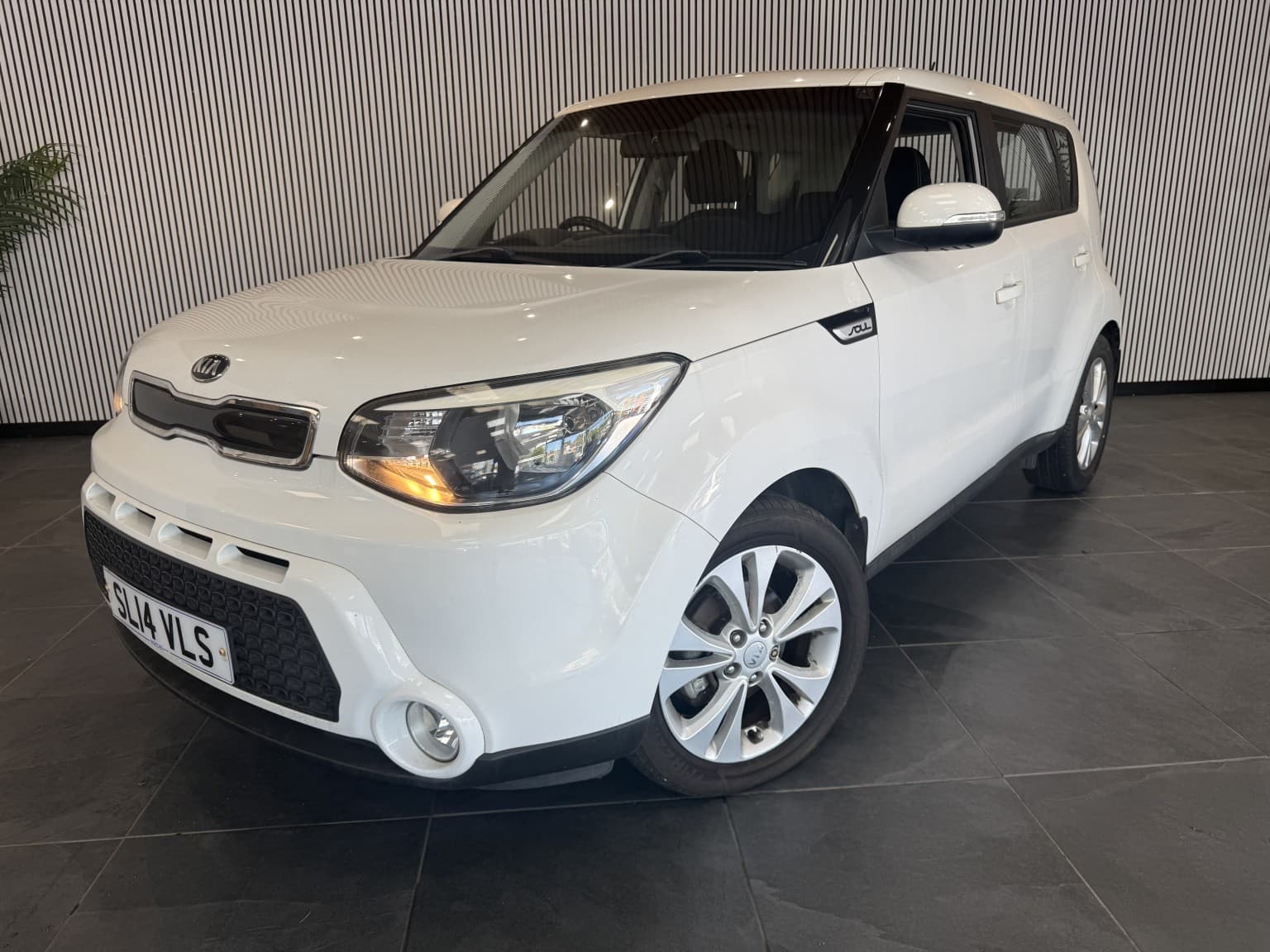 Kia Soul - image 1 of 23