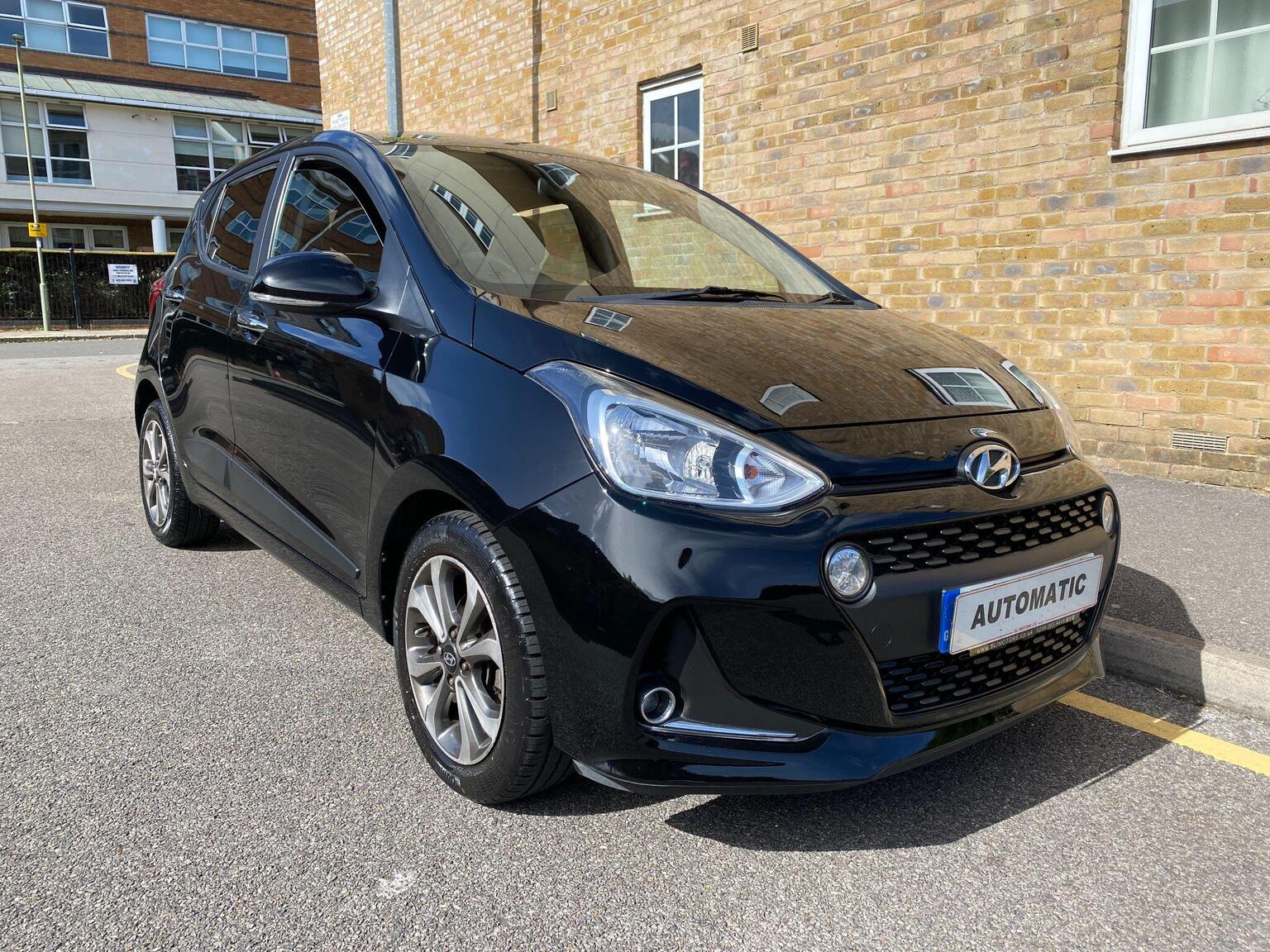 Hyundai i10 - image 1 of 28