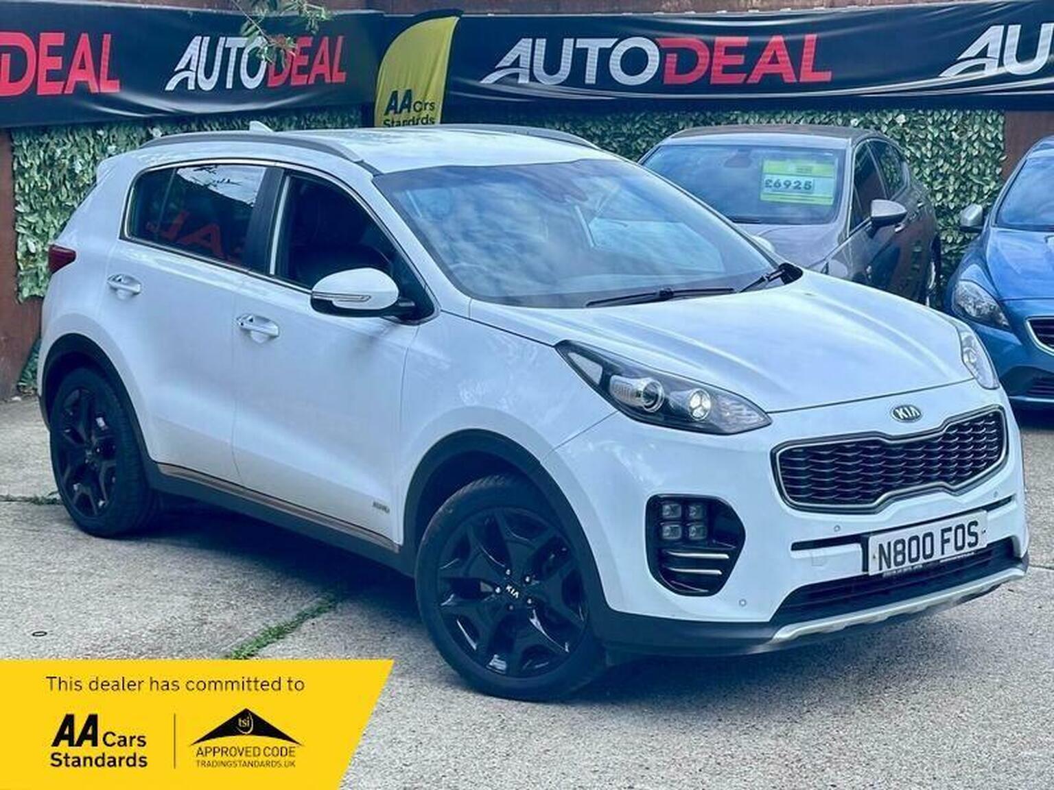 Kia Sportage - image 1 of 43