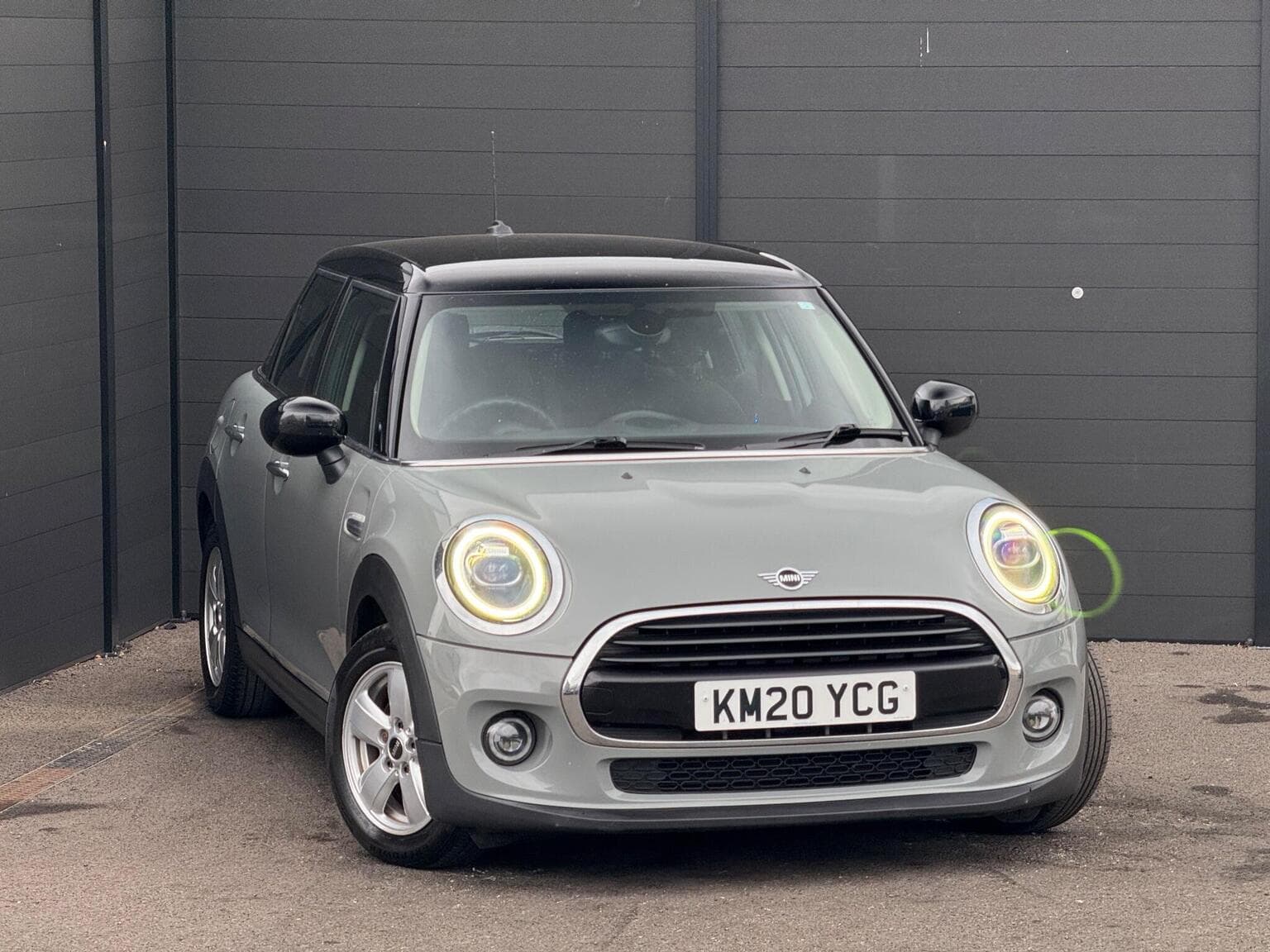 MINI Hatch - image 1 of 65