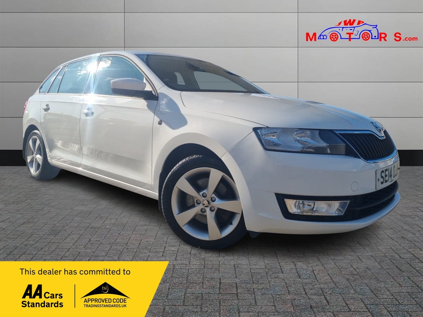 Skoda Rapid Spaceback - image 1 of 32