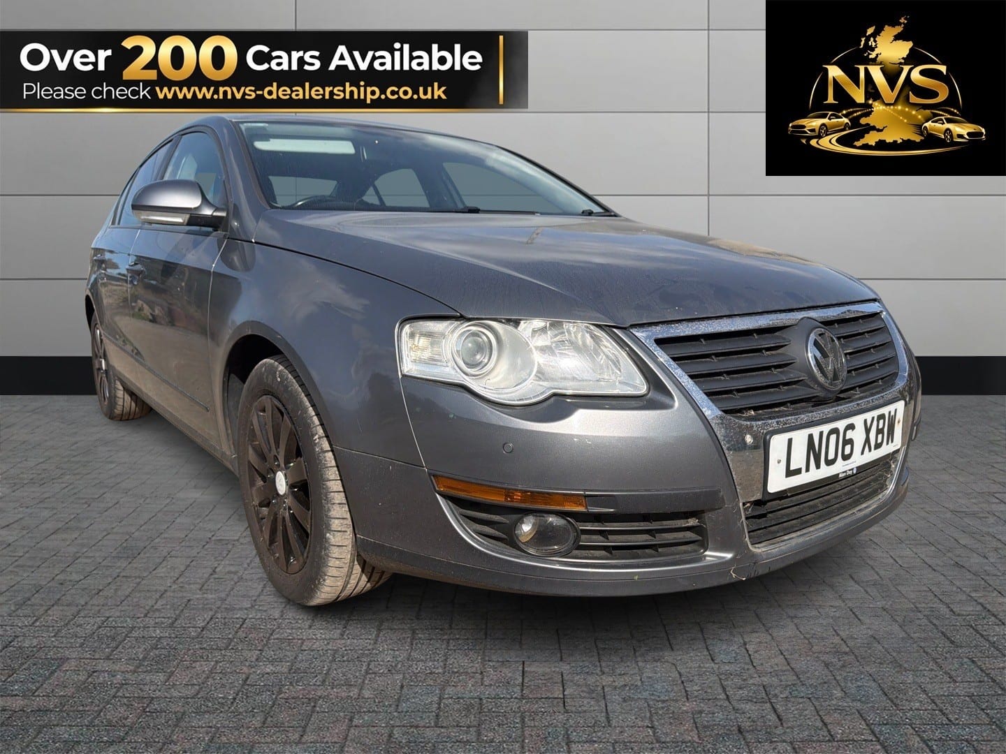 Volkswagen Passat - image 1 of 12