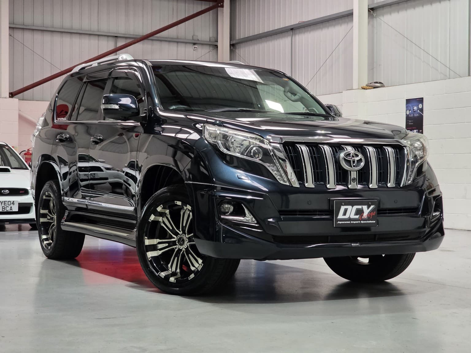 Toyota Land Cruiser - image 1 of 31