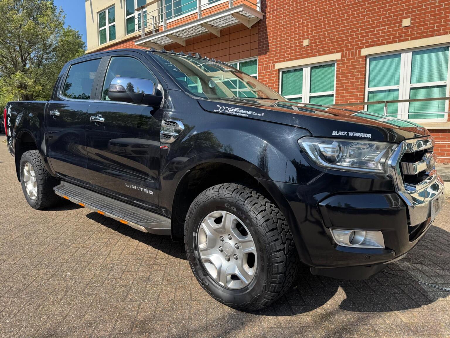 Ford Ranger - image 1 of 26