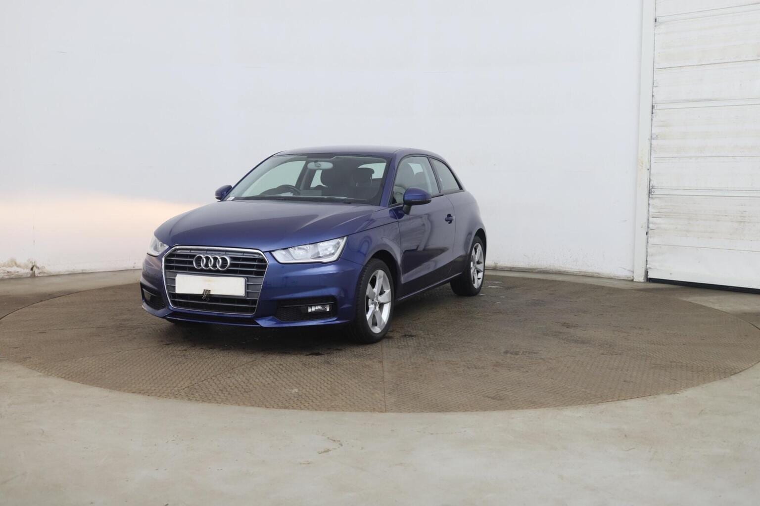 Audi A1 - image 1 of 12