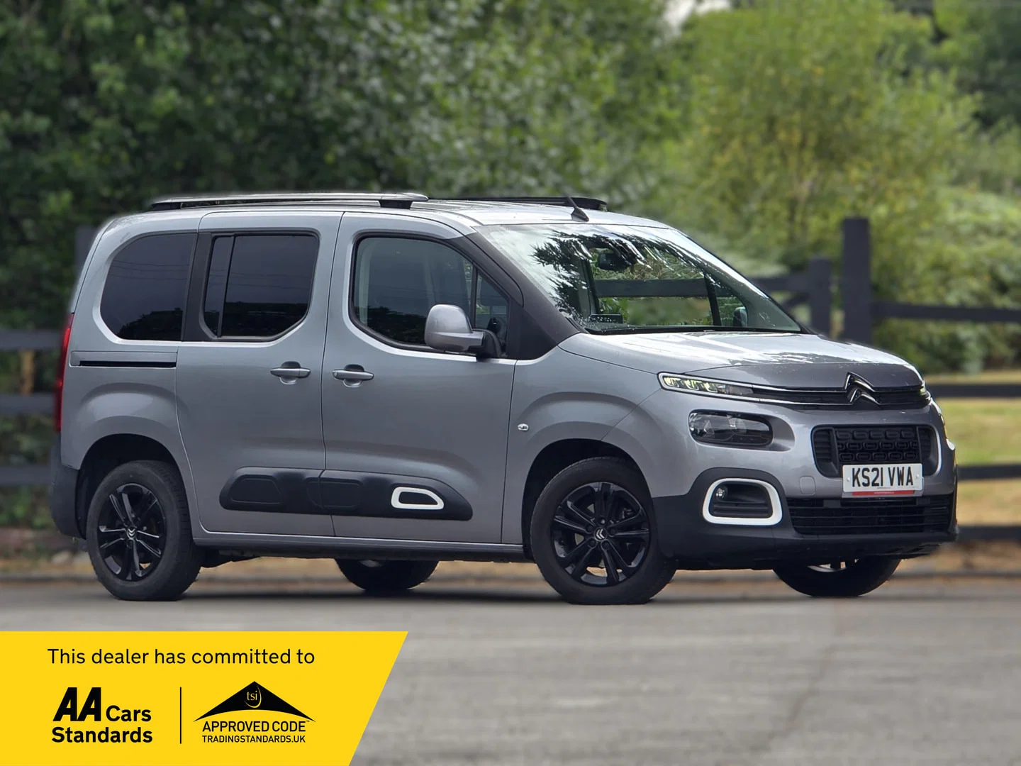 Citroen Berlingo - image 1 of 15