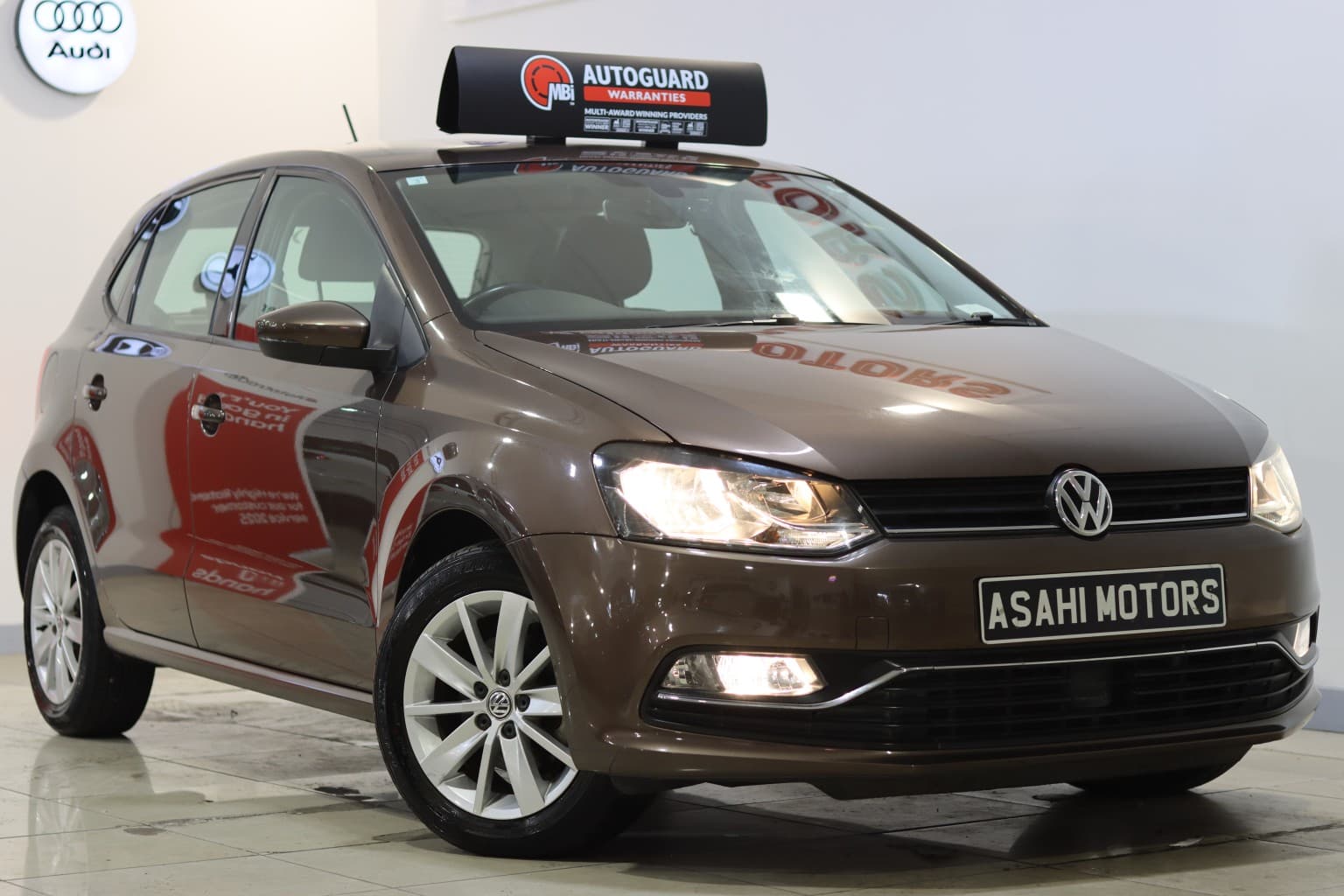 Volkswagen Polo - image 1 of 34