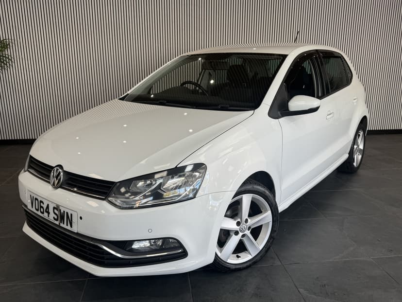 2014 VOLKSWAGEN POLO
