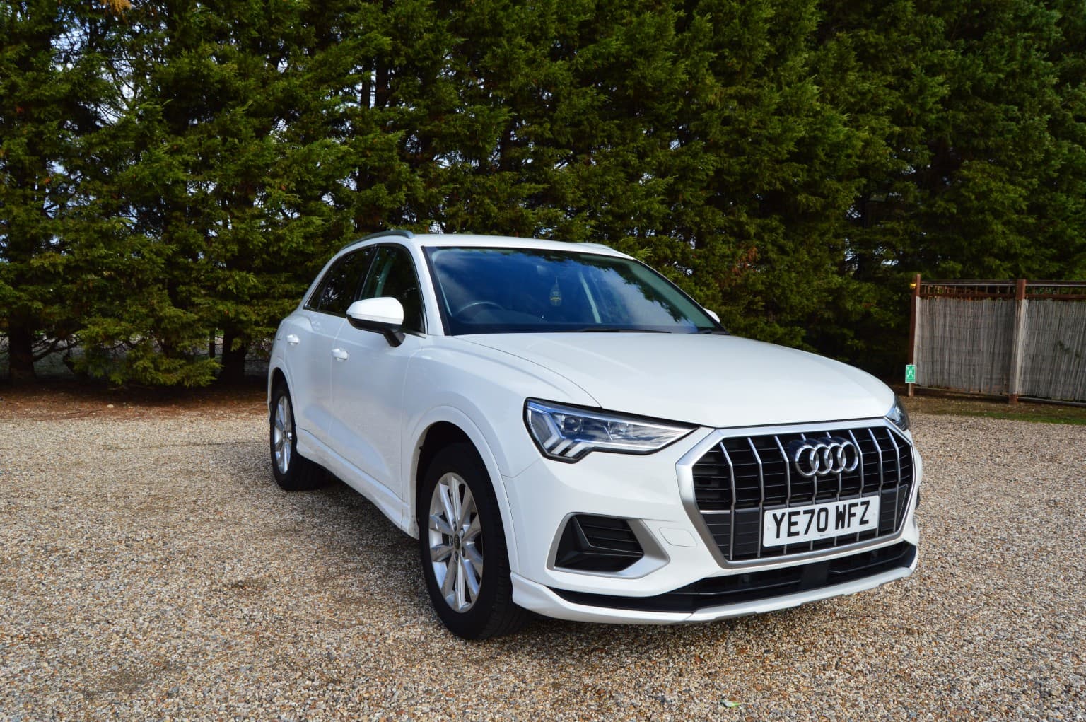 Audi Q3 - image 1 of 38