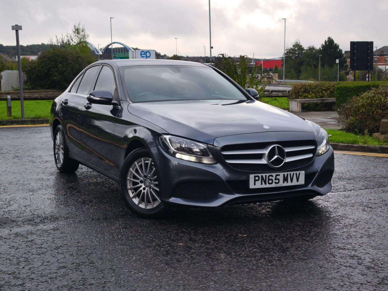 Mercedes-Benz C Class - image 1 of 35