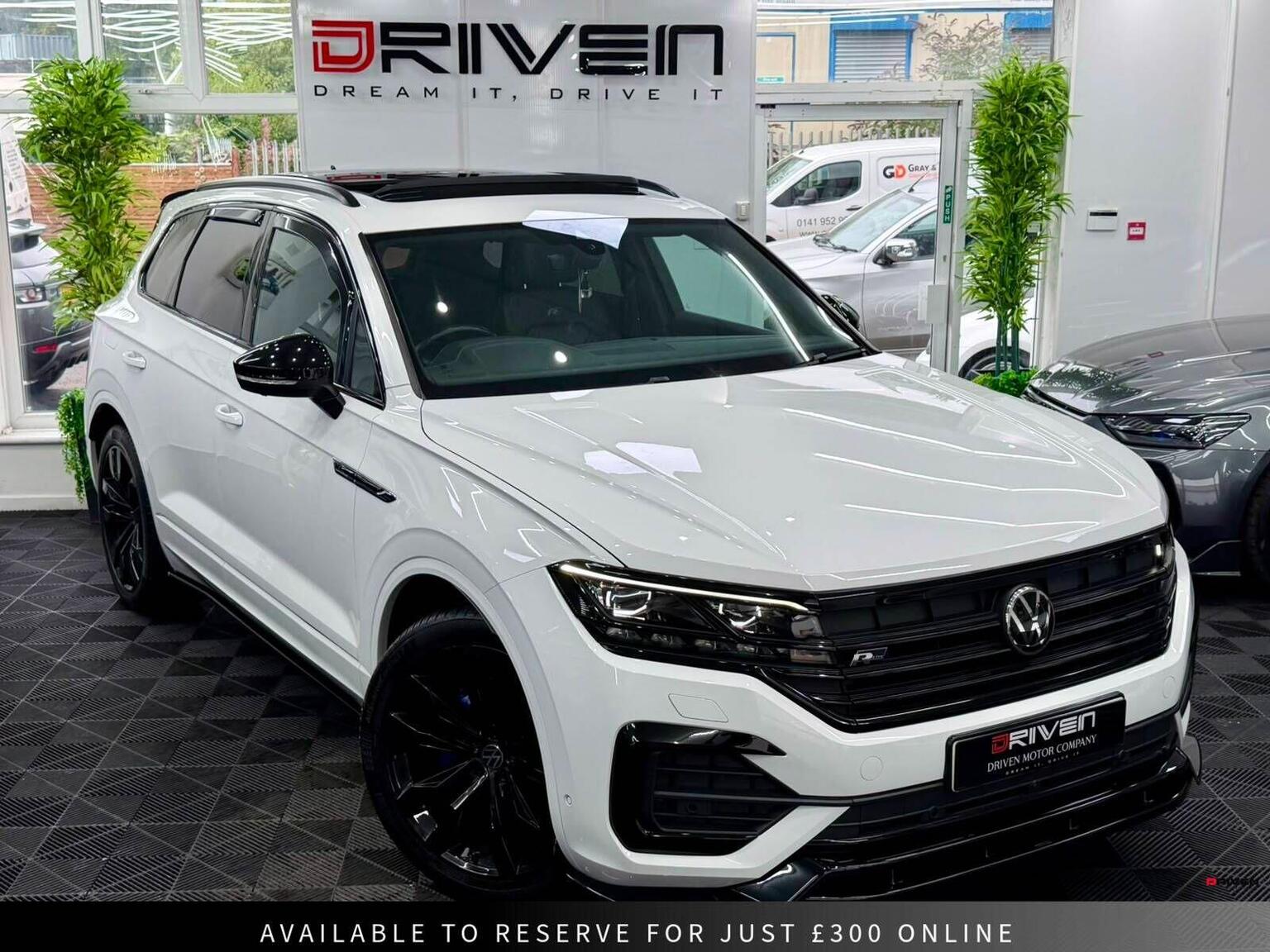 VOLKSWAGEN TOUAREG - image 1 of 65
