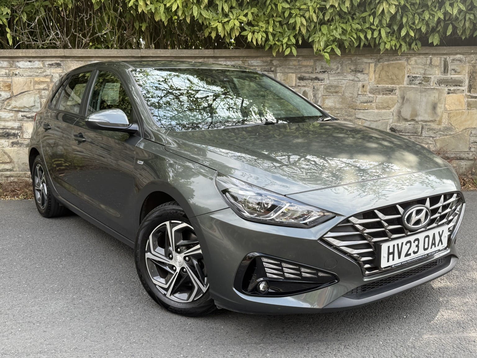 Hyundai i30 - image 1 of 33