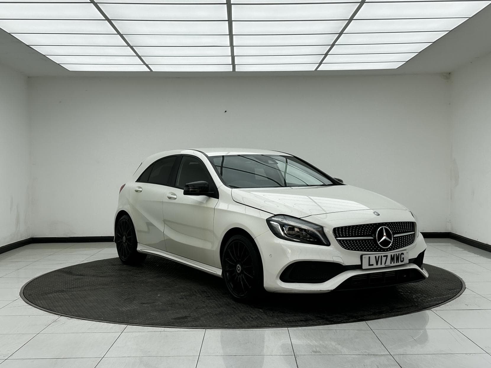Mercedes-Benz A Class - image 1 of 51