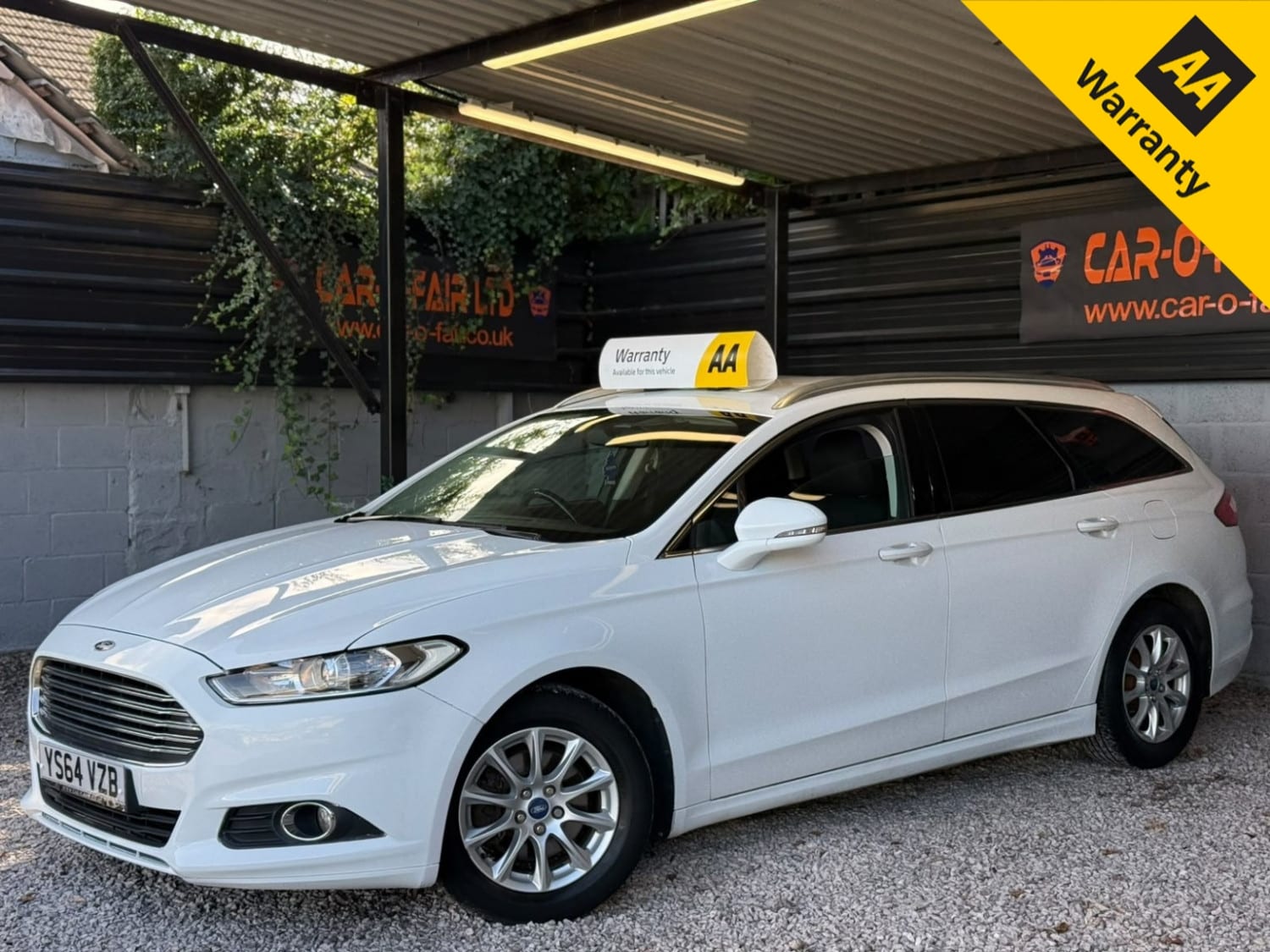 Ford Mondeo - image 1 of 38