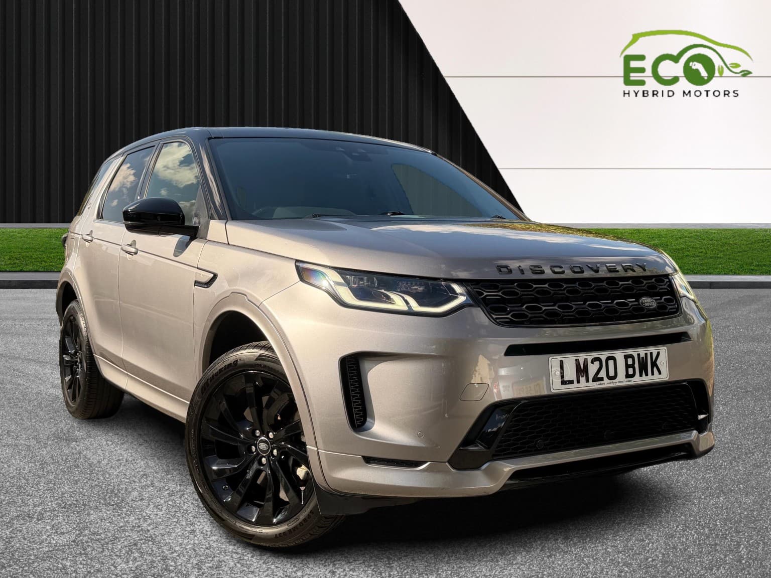 Land Rover Discovery Sport - image 1 of 70
