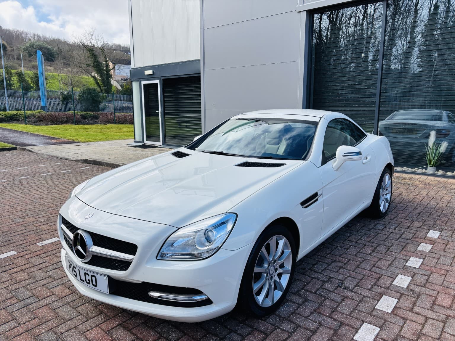 Mercedes-Benz SLK - image 1 of 43