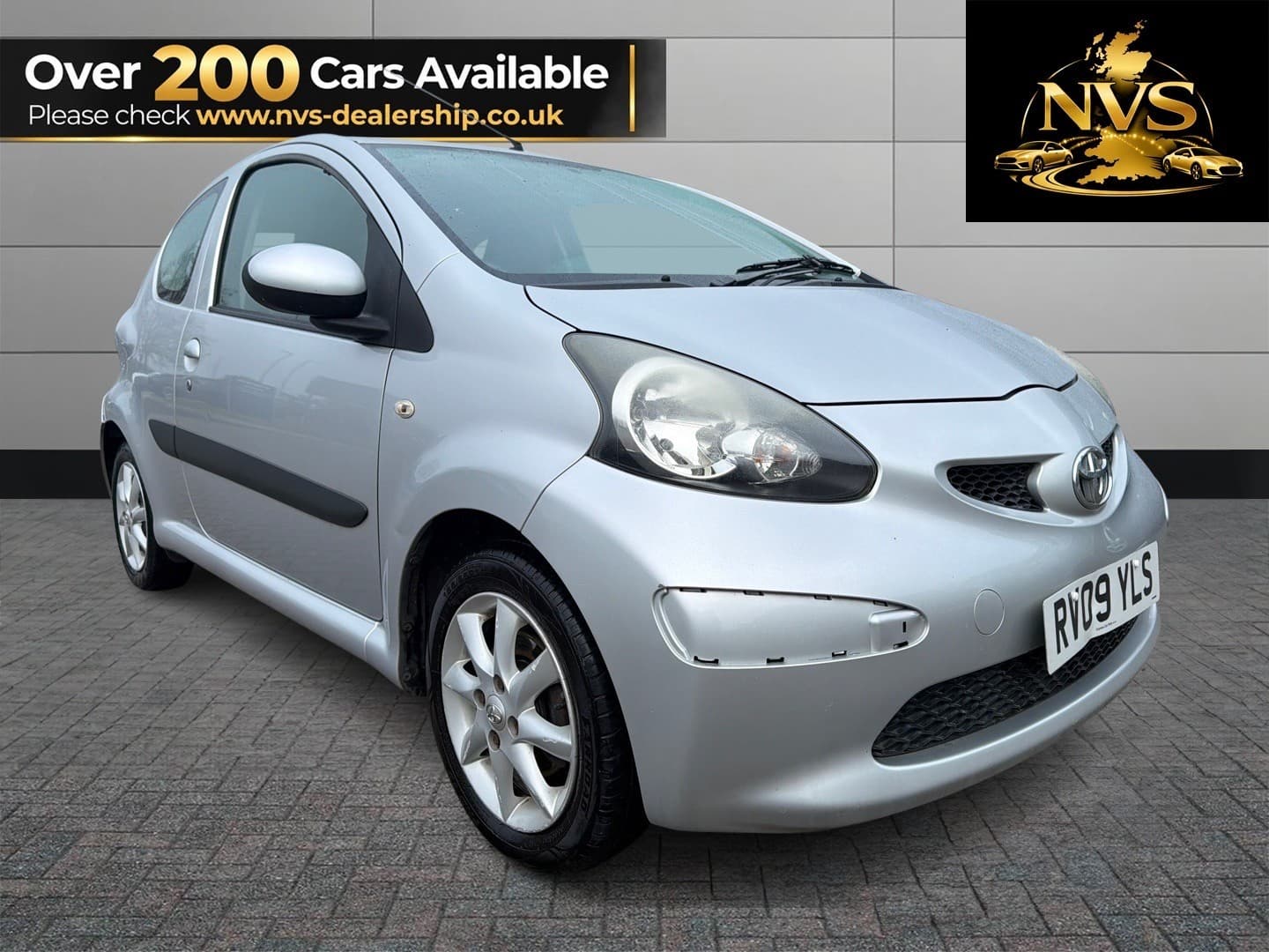 Toyota Aygo - image 1 of 13