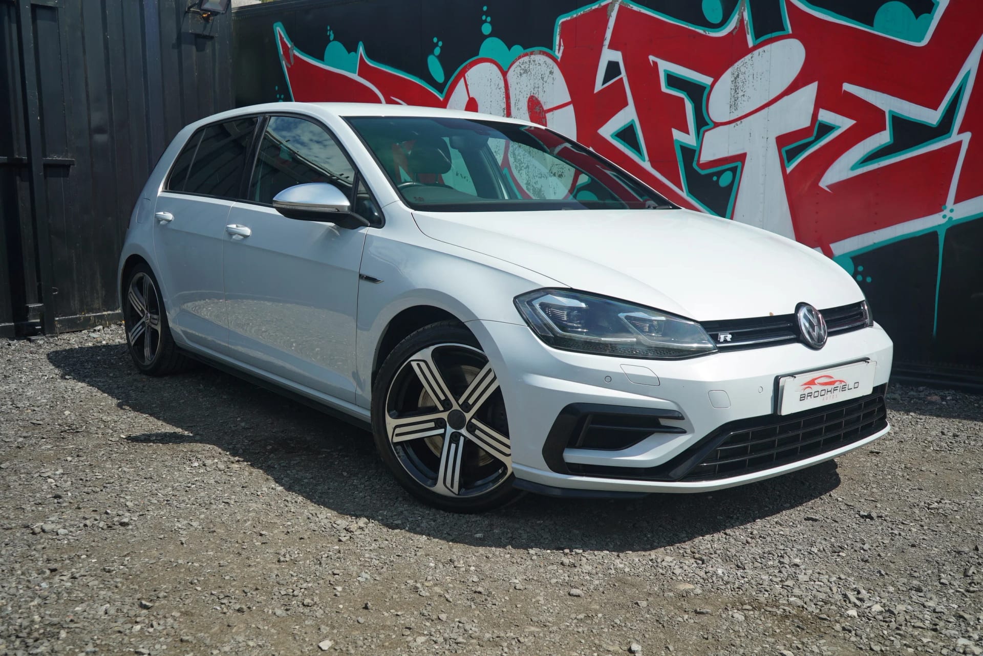 Volkswagen Golf - image 1 of 100