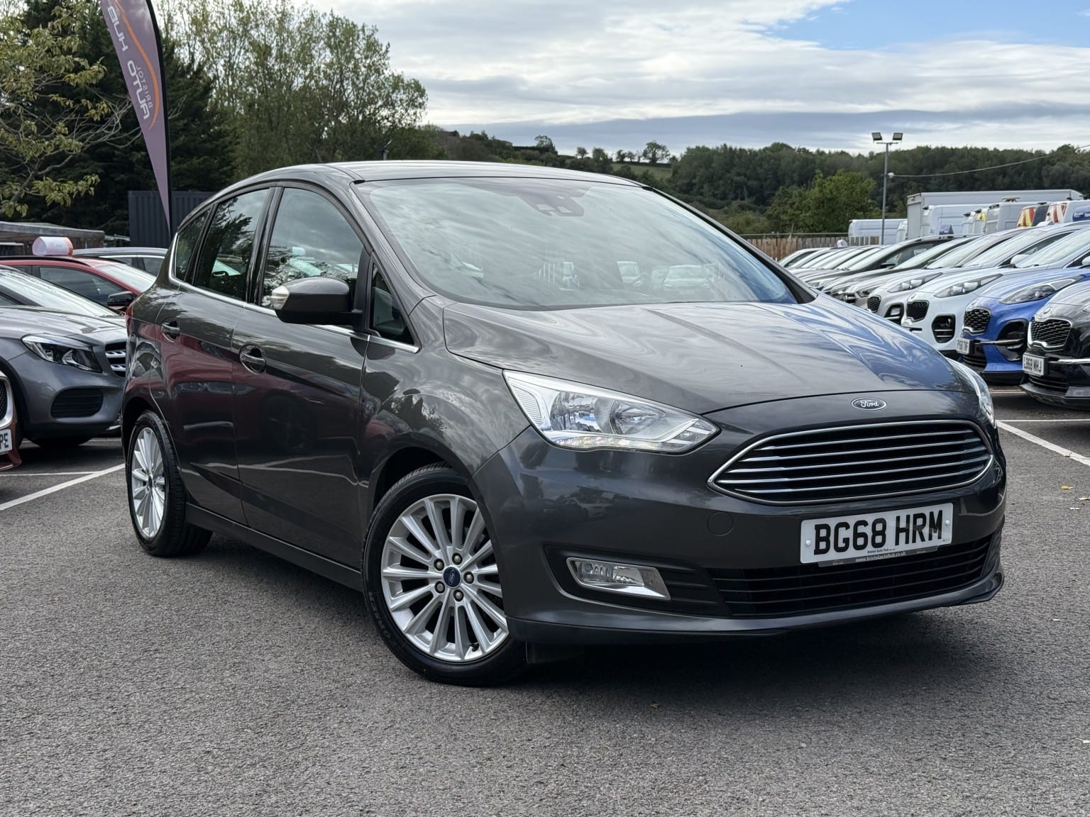 Ford C-MAX - image 1 of 52