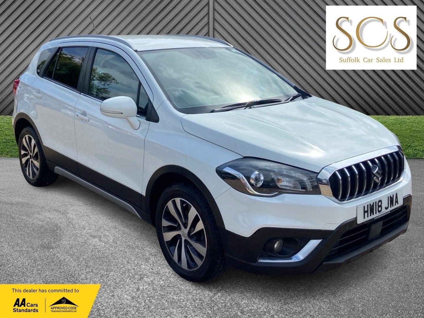 Suzuki SX4 S-Cross - image 1 of 48