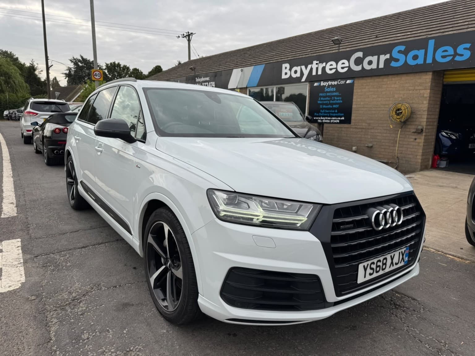 Audi Q7 - image 1 of 19
