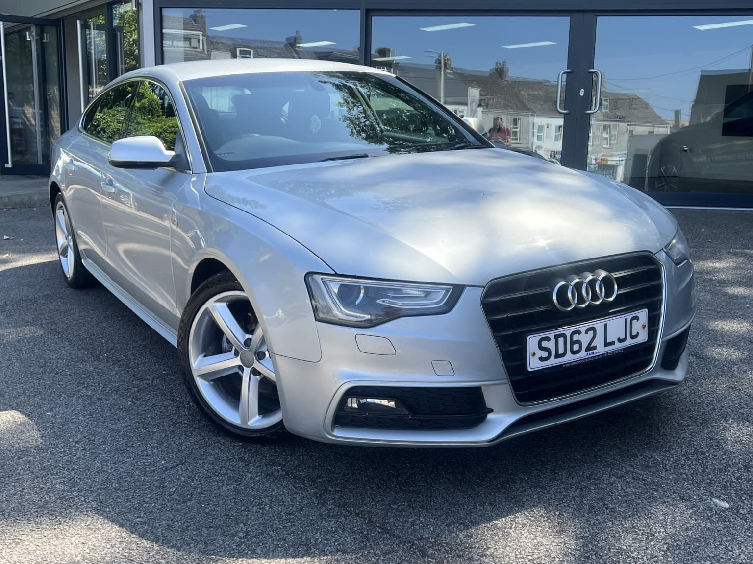 Audi A5 - image 1 of 6
