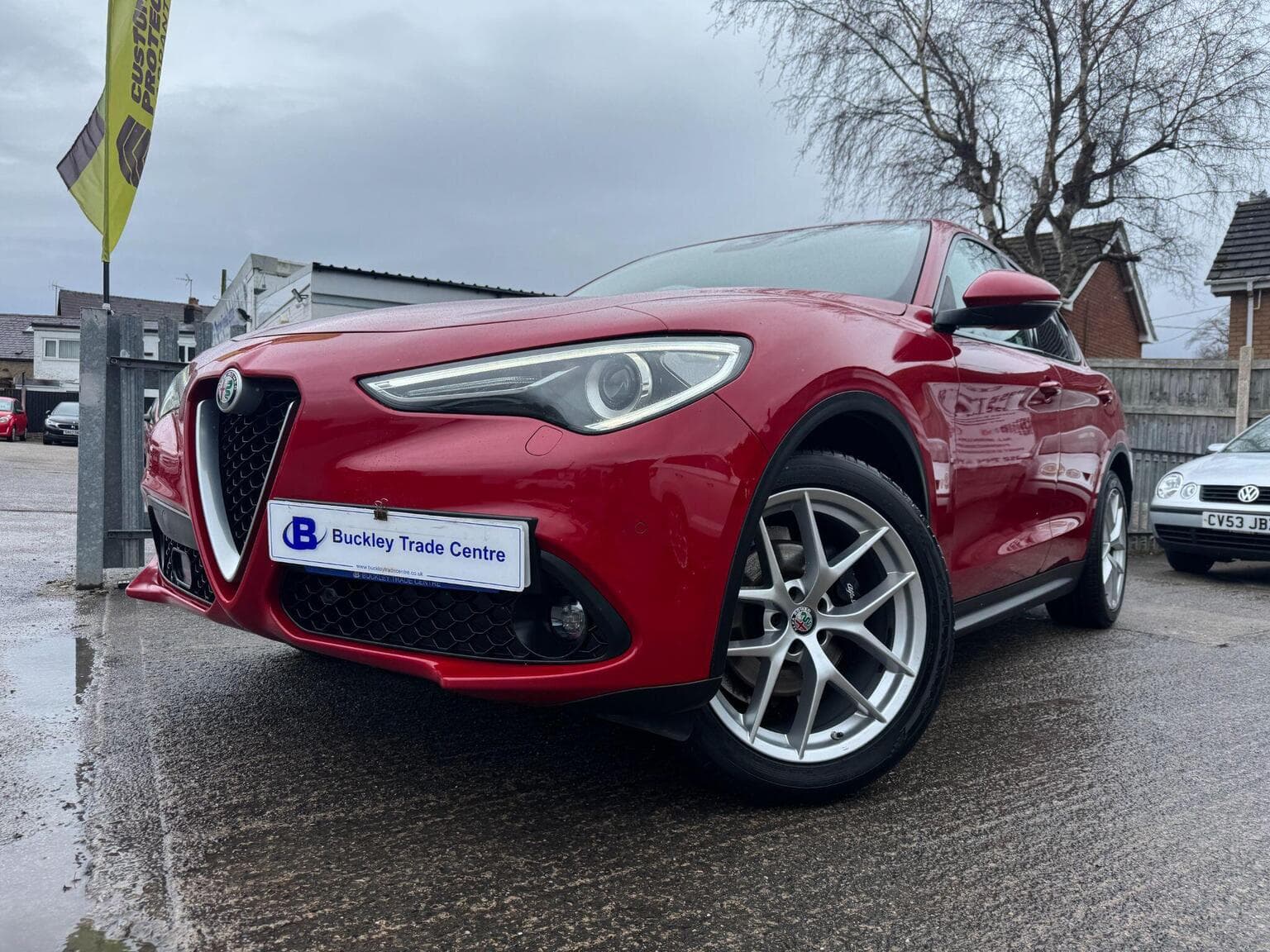Alfa Romeo Stelvio - image 1 of 49