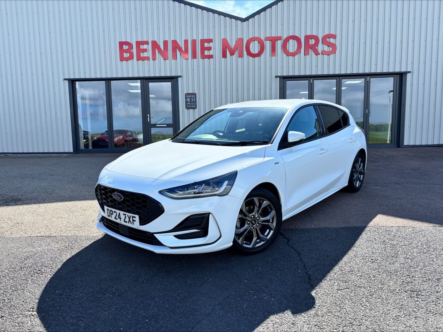 Ford Focus - image 1 of 31