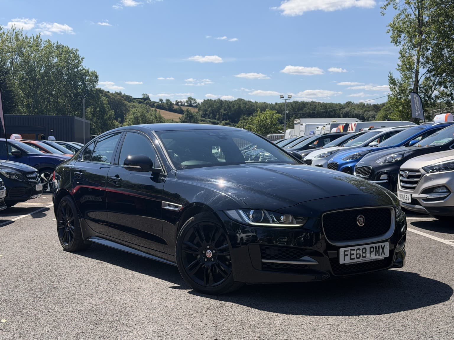 Jaguar XE - image 1 of 1