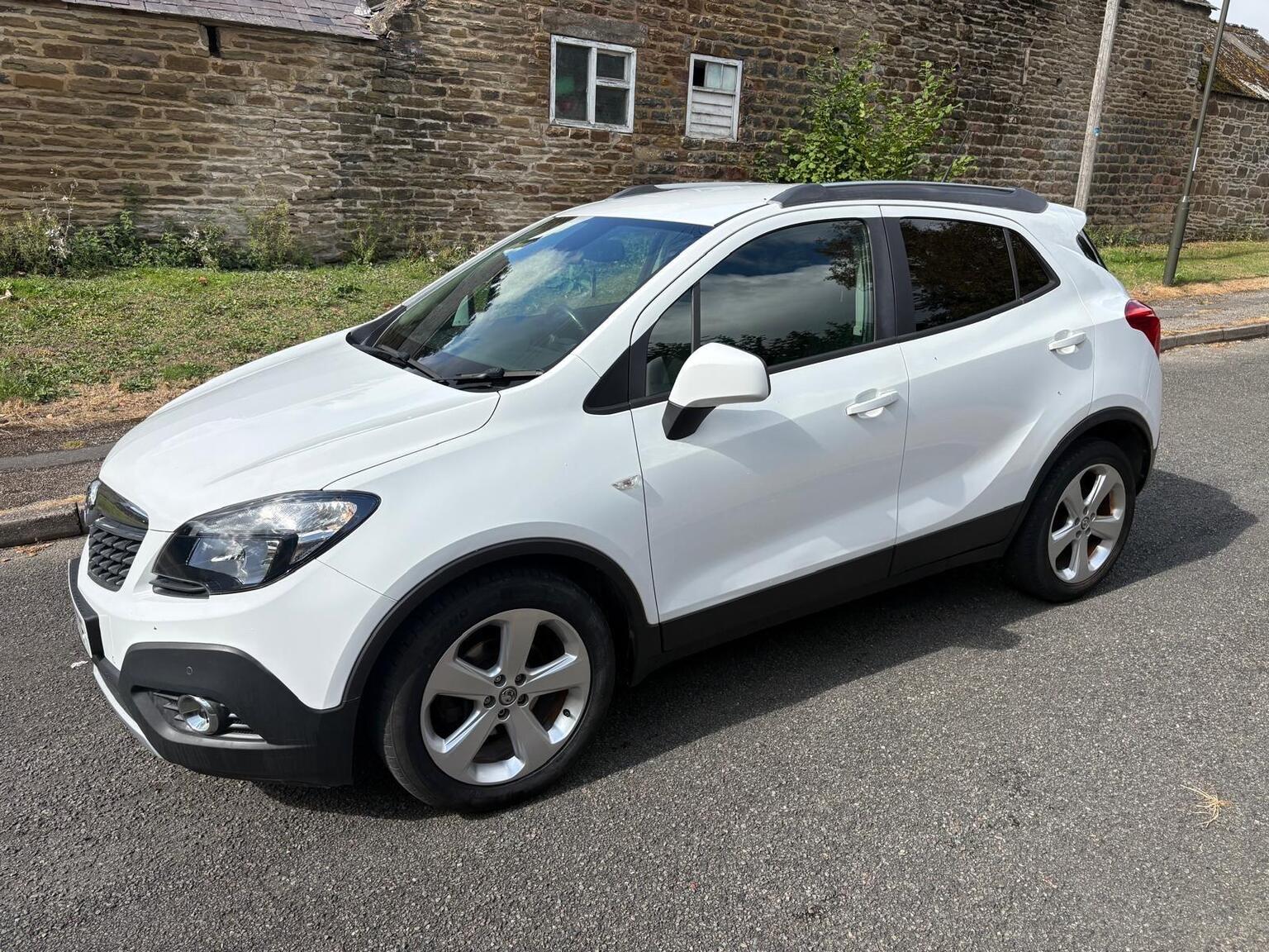 Vauxhall Mokka - image 1 of 9