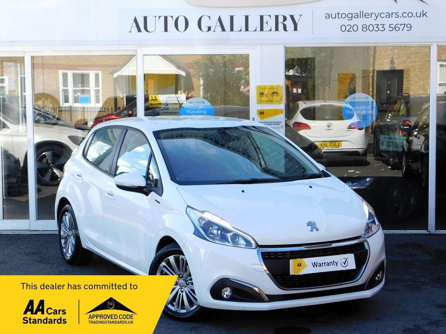Peugeot 208 - image 1 of 47