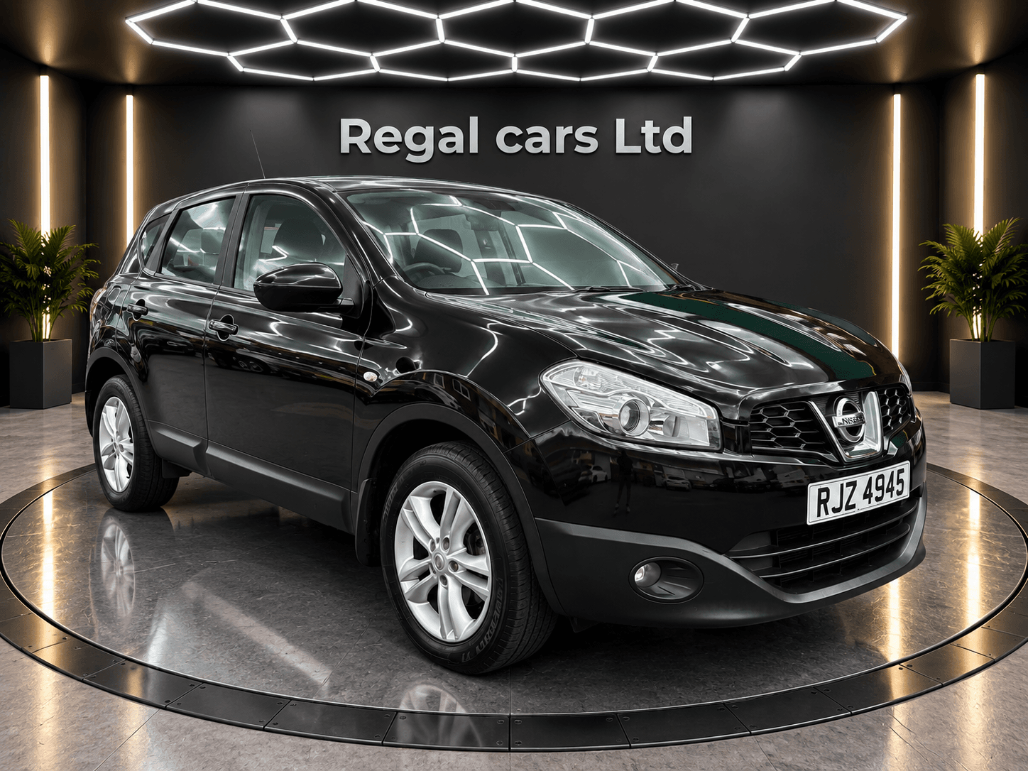 Nissan Qashqai - image 1 of 15