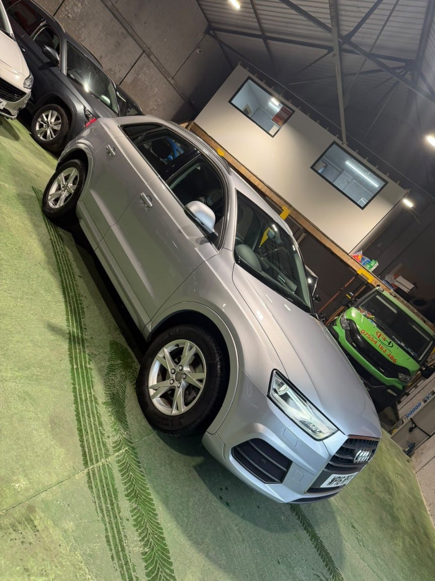 Audi Q3 - image 1 of 27