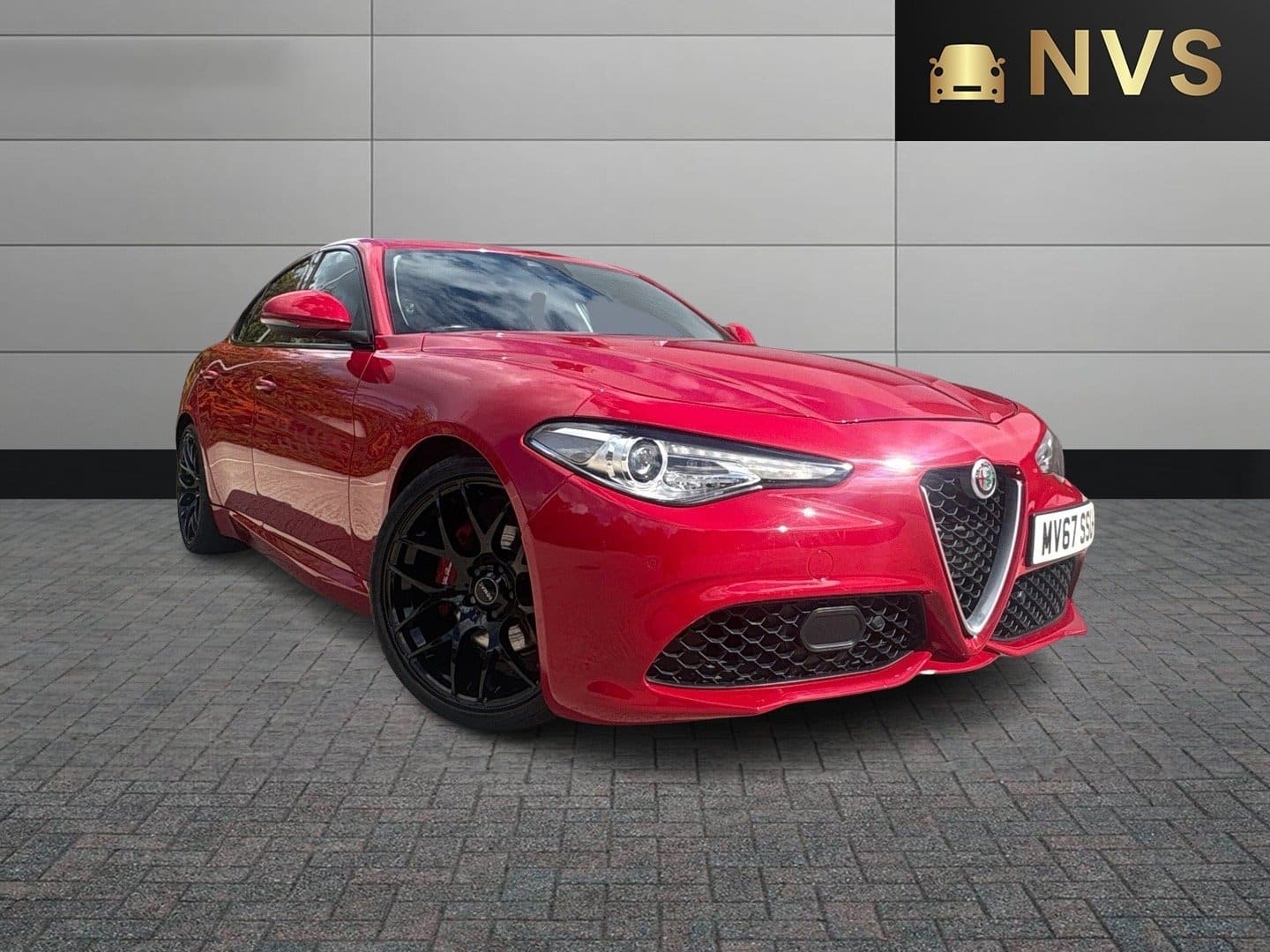 ALFA ROMEO GIULIA - image 1 of 13