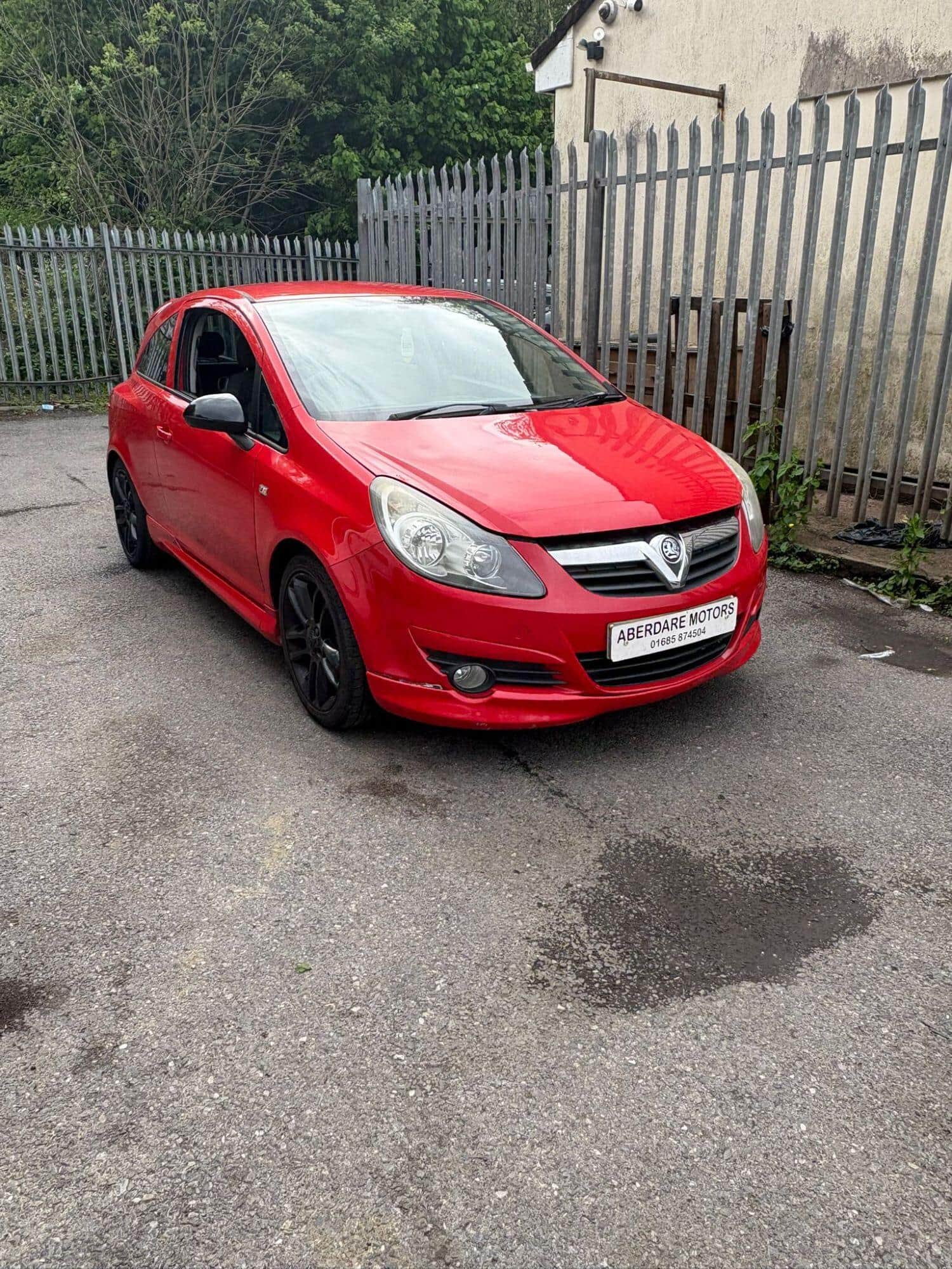 Vauxhall Corsa - image 1 of 12