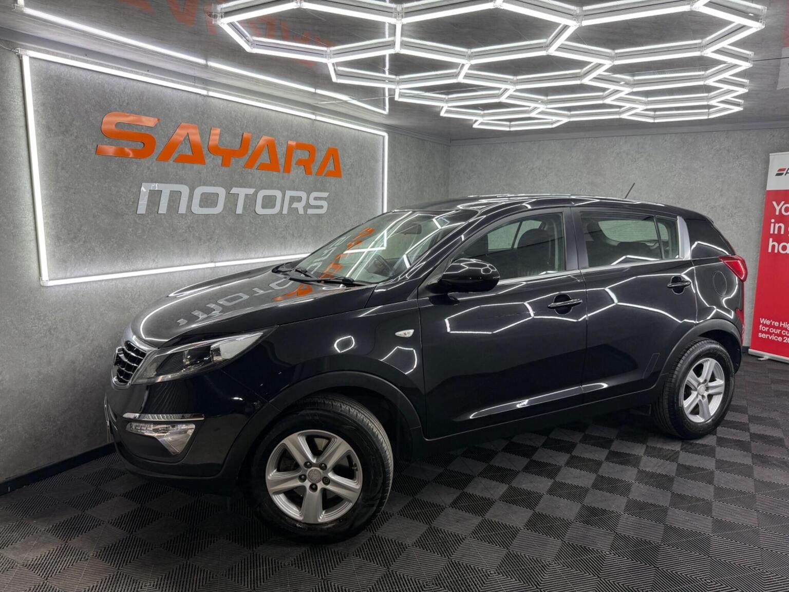 Kia Sportage - image 1 of 30