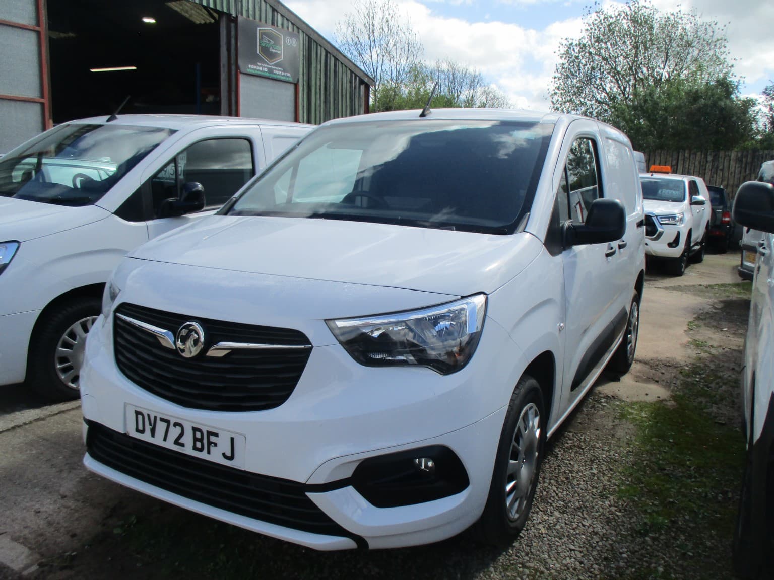 Vauxhall Combo - image 1 of 6