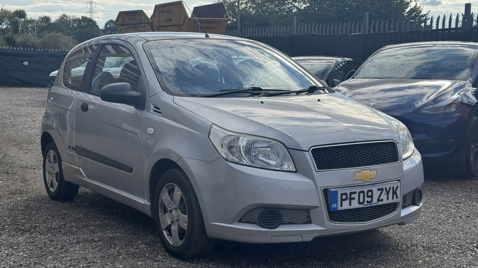 Chevrolet Aveo - image 1 of 26